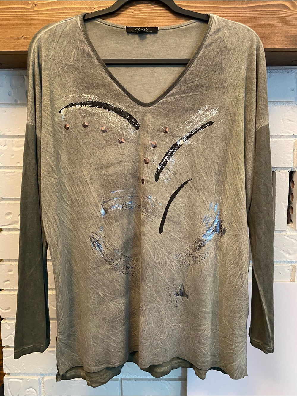 CHARLIE B Italy Olive Abstract Studded Long Sleeve Top Size S/M Made in Italy